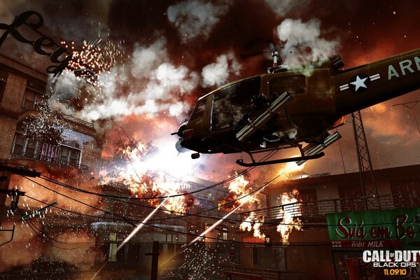 Hubschrauber schießt Rauch, Feuer Spiel