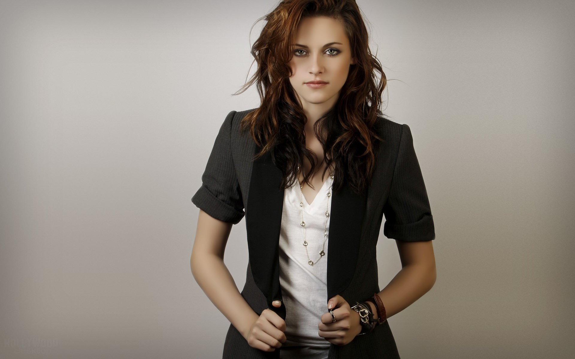 mode frau sexy glamour porträt modell mädchen hübsch elegant niedlich lippen junge