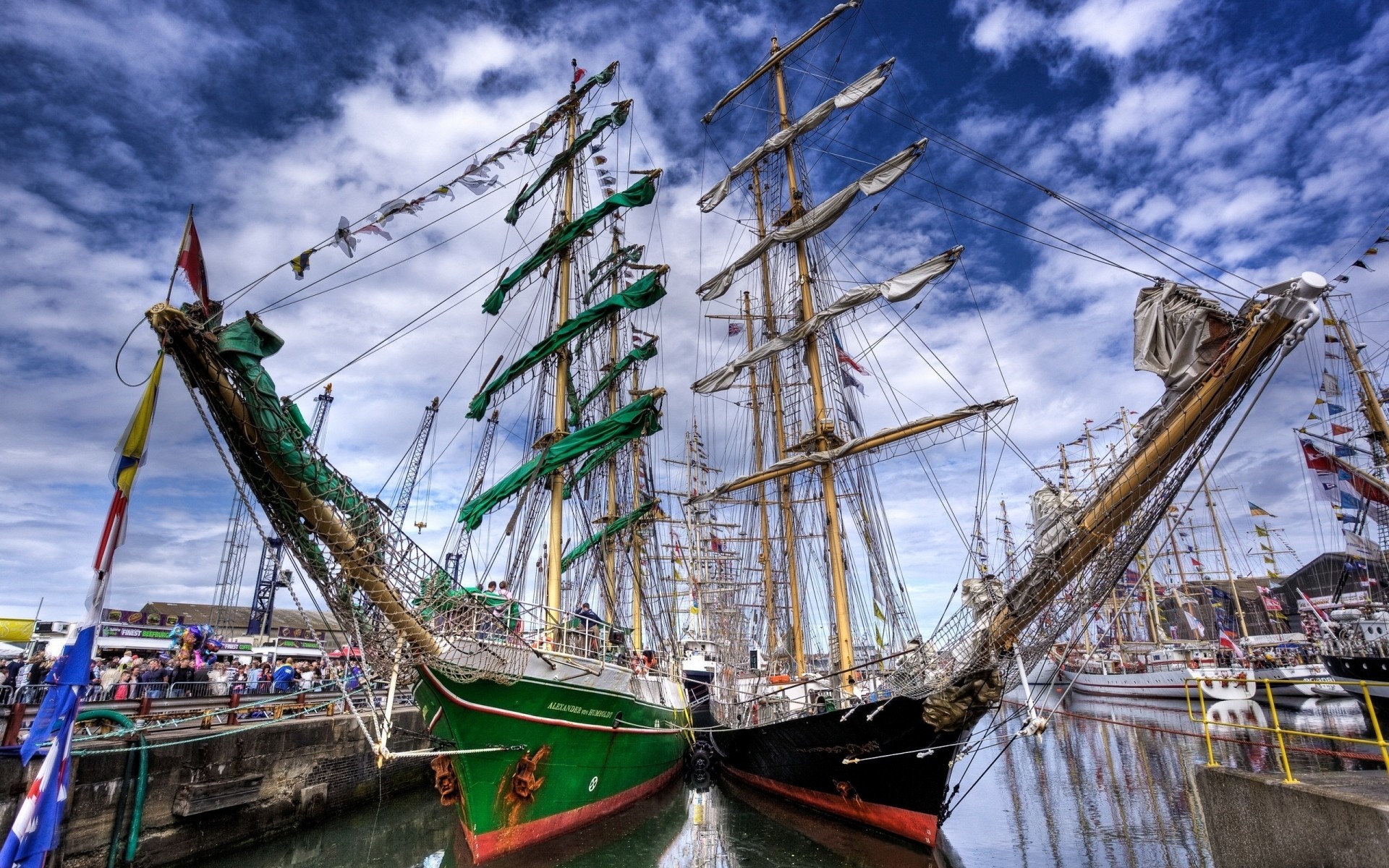 boot schiff wasserfahrzeug wasser hafen transportsystem marine reisen meer segel hafen pier himmel segelboot seil ozean marine auto yacht boote