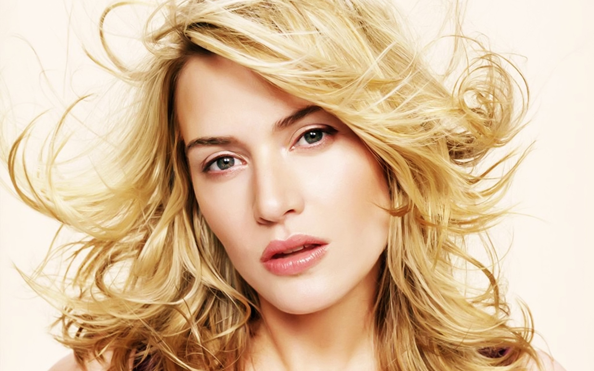 frau mode glamour blond schön mädchen sexy haar modell hübsch porträt jung frisur lang haut elegant auge stil lippen niedlich titanic schauspielerin berühmtheit