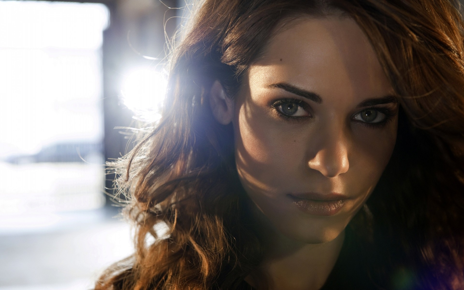 porträt frau mädchen modell mode erwachsener gesicht licht tragen brünette nikita lindsey fonseca schauspielerin prominente hollywood-schauspielerinnen