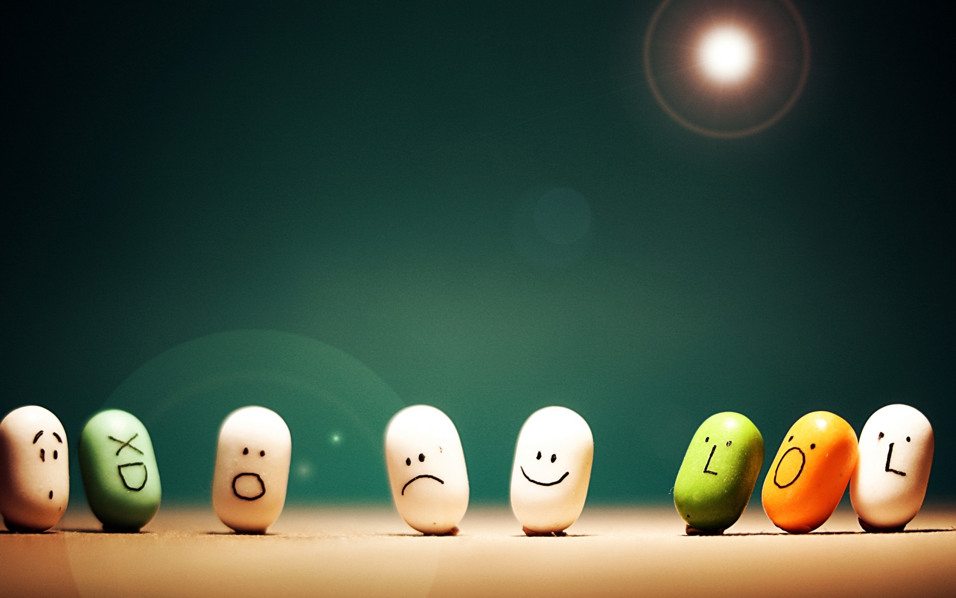 desktop glücklich traurig suchen lachen