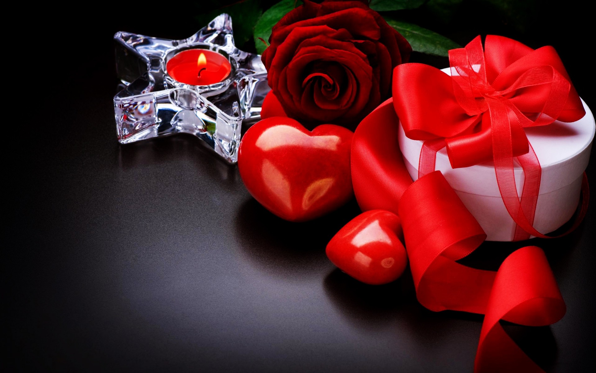geschenk liebe romantik weihnachten rosen geschenke candel herz
