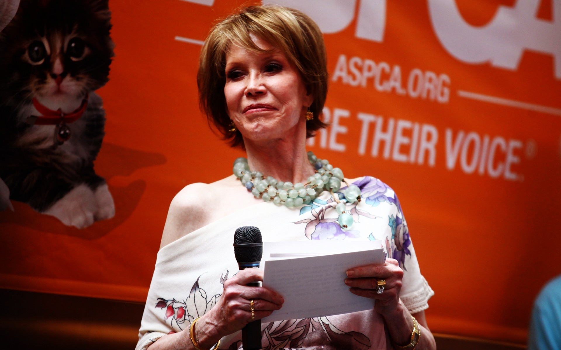 film frau erwachsener festival musik freizeit drinnen porträt zeremonie ein konferenz actrees berühmt sitcoms