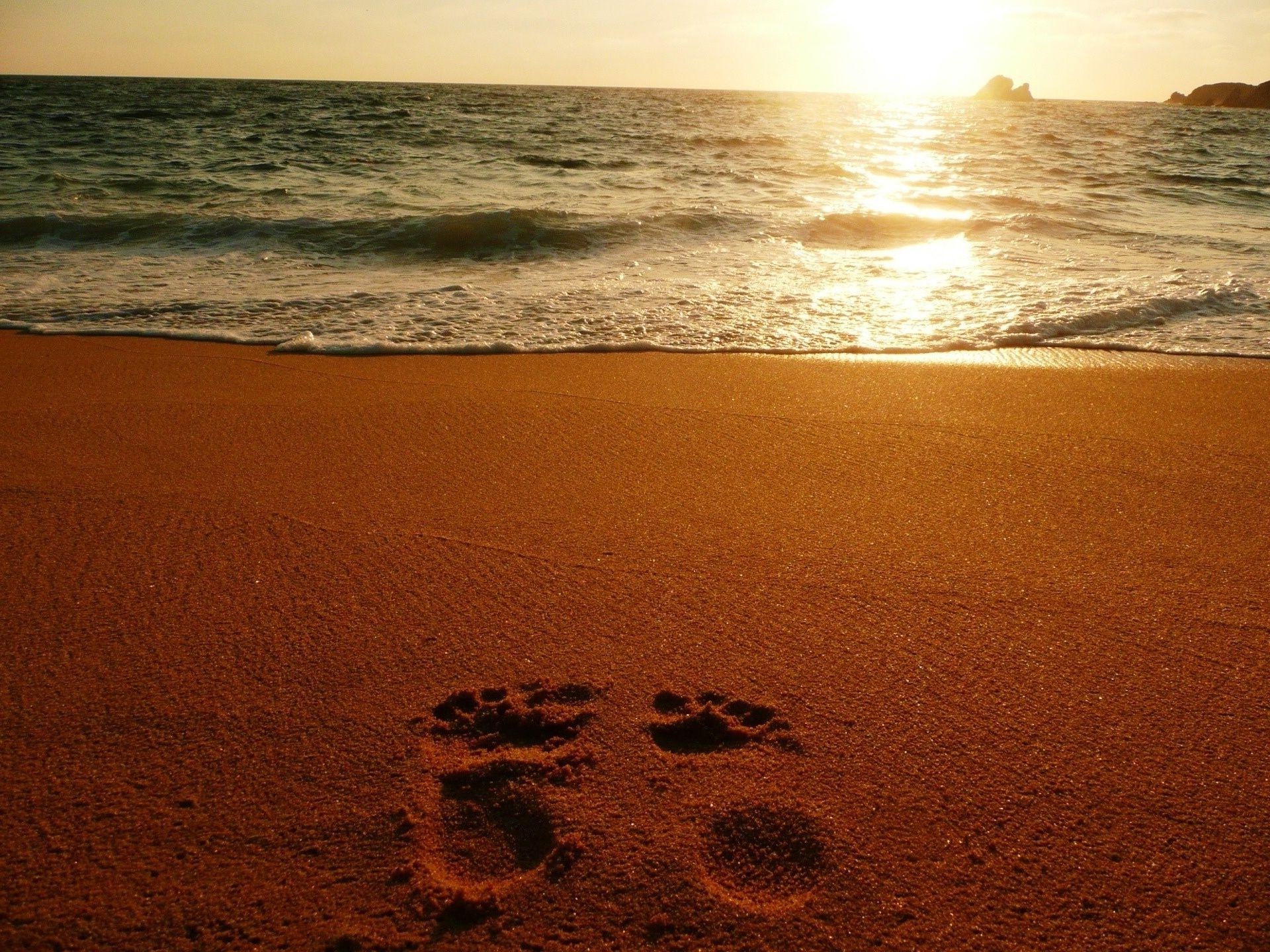 sonnenuntergang und dämmerung strand sand sonnenuntergang meer meer wasser ozean brandung sonne landschaft dämmerung abend landschaft gutes wetter dämmerung welle reisen spur flut
