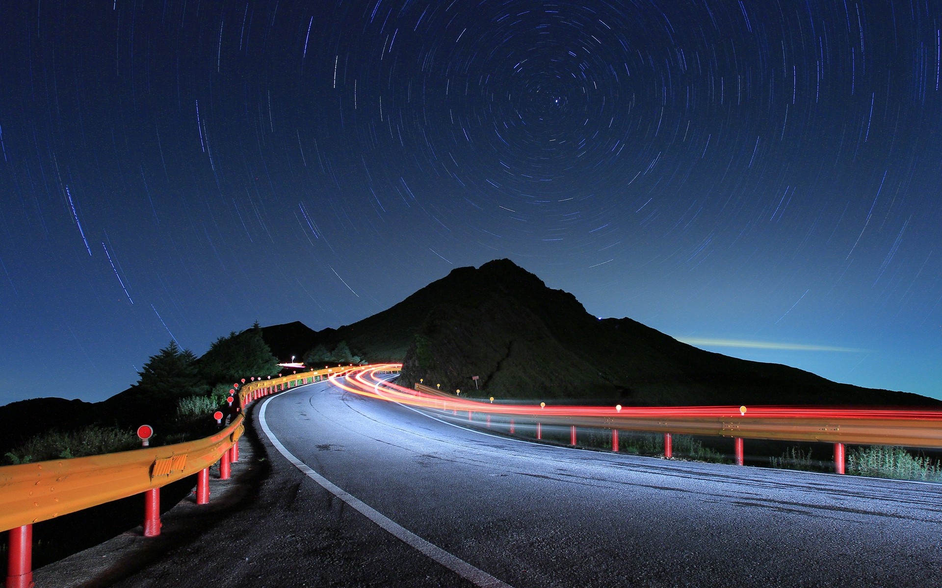 himmel straße reisen autobahn transportsystem fotografie straße landschaft abend lang mond berge licht guide auto auto sonnenuntergang asphalt unschärfe nacht hintergrund licht hügel