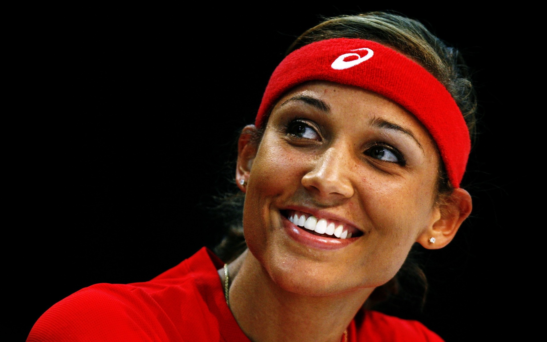 tragen porträt eins wettbewerb erwachsener frau gesichtsausdruck sportgeräte laurie jones feldsportler sportler verfolgen