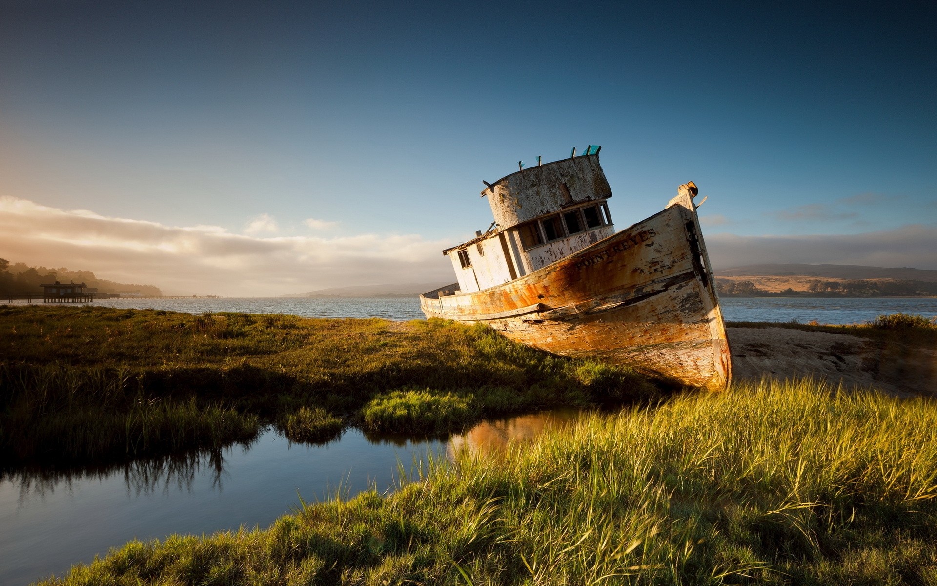 wasser landschaft sonnenuntergang himmel see reisen gras verlassene dämmerung strand meer leuchtturm natur im freien reflexion boot drh cool herrlich