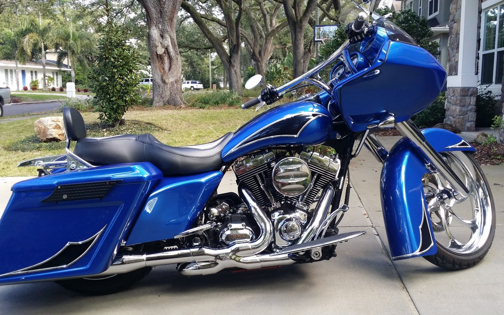 harley davidson auto transportsystem antrieb fahrrad räder chrom rennen auto schnell motor leistung ausstellung motorrad auto beeilen sie sich klassisch reifen zeigen straße harley davidson road king king road