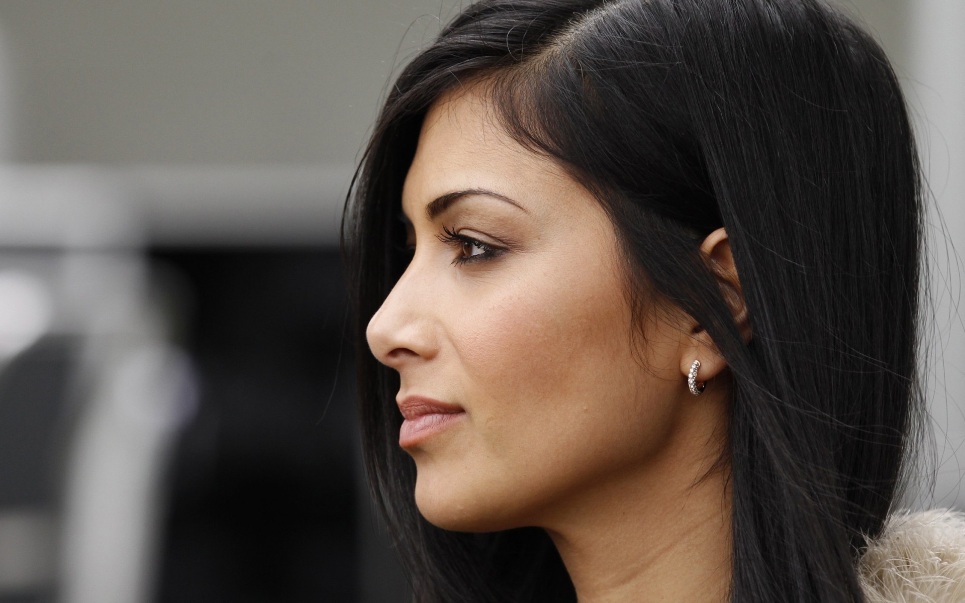 frau porträt mädchen mode modell erwachsener drinnen brünette