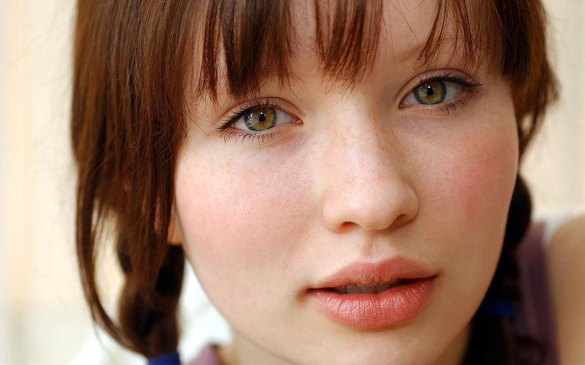 frau porträt mädchen mode auge niedlich hübsch gesicht junge modell kind haare lippen jugendliche emily browning