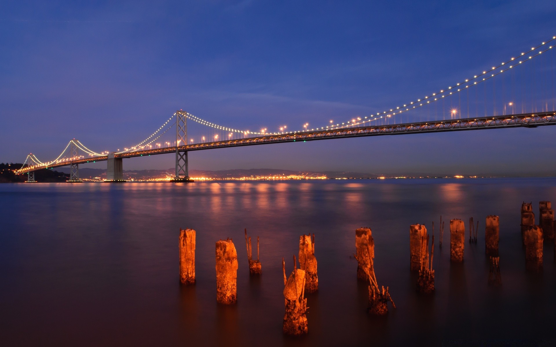 andere städte brücke hängebrücke wasser sonnenuntergang abend fluss architektur reisen dämmerung stadt aufhängung himmel verbindung reflexion transportsystem dämmerung anhalten