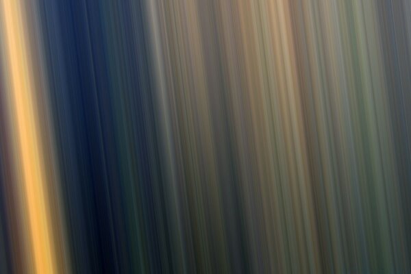 Und verblasste Farben auf der Tapete