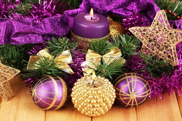 Weihnachtskugeln für die Dekoration des Hauses