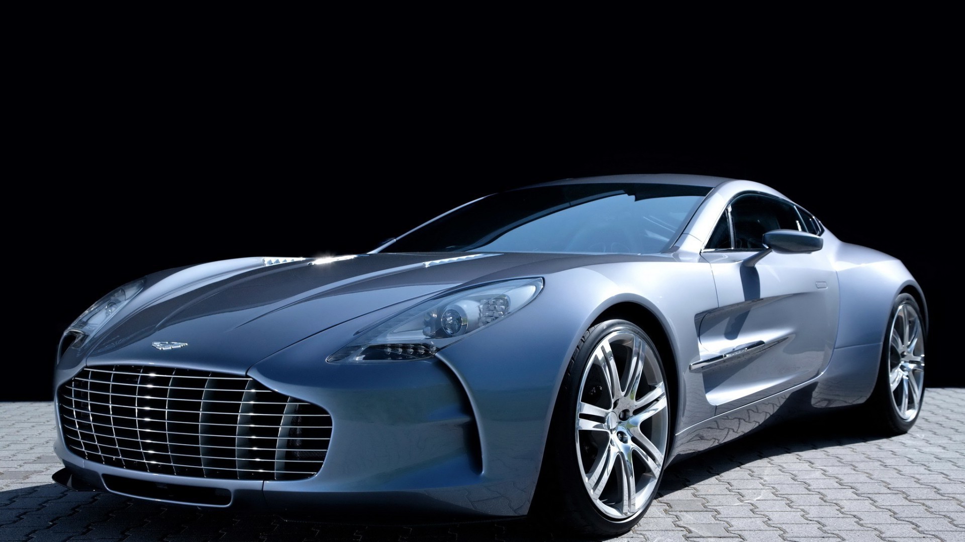 sportwagen auto auto räder automobil coupé transportsystem schwarz chrom fahren schnell limousine mittags anzeigen