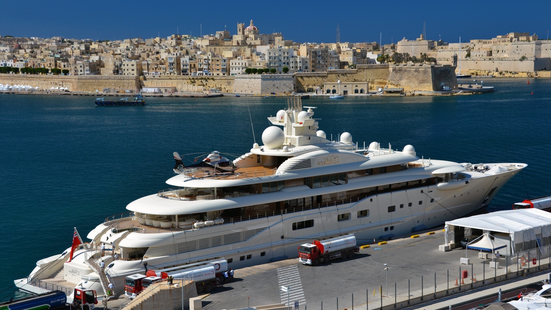 wasserfahrzeug reisen wasser meer hafen schiff yacht auto boot transportsystem hafen meer marina segel urlaub kreuzfahrtschiff tourismus marine segelboot