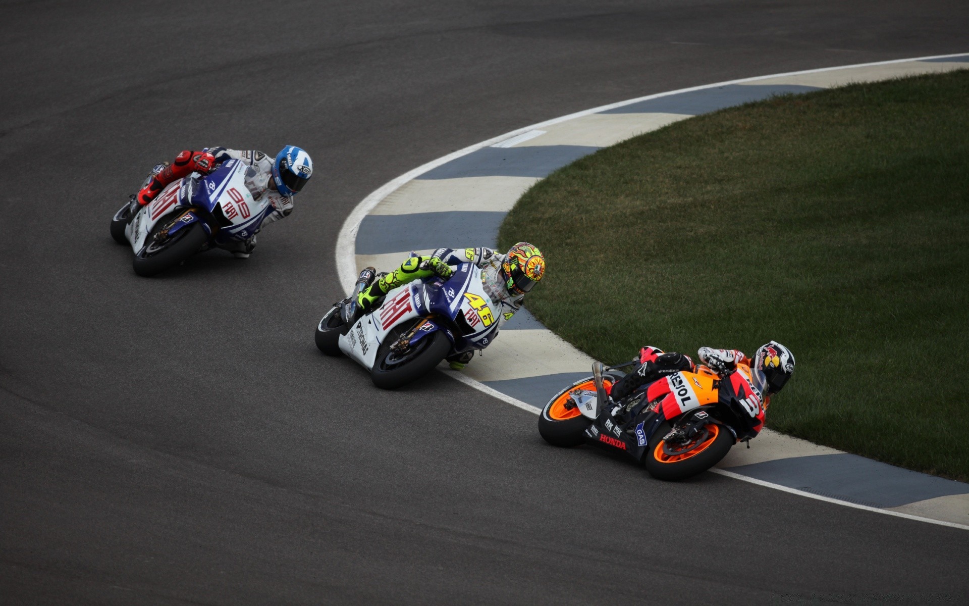 sport rennen track beeilen sie sich meisterschaft wettbewerb fahrer aktion auto turnier teamwork fahren diagramm fahrrad rennfahrer summen automobilsport prestige maschine kreis reifen