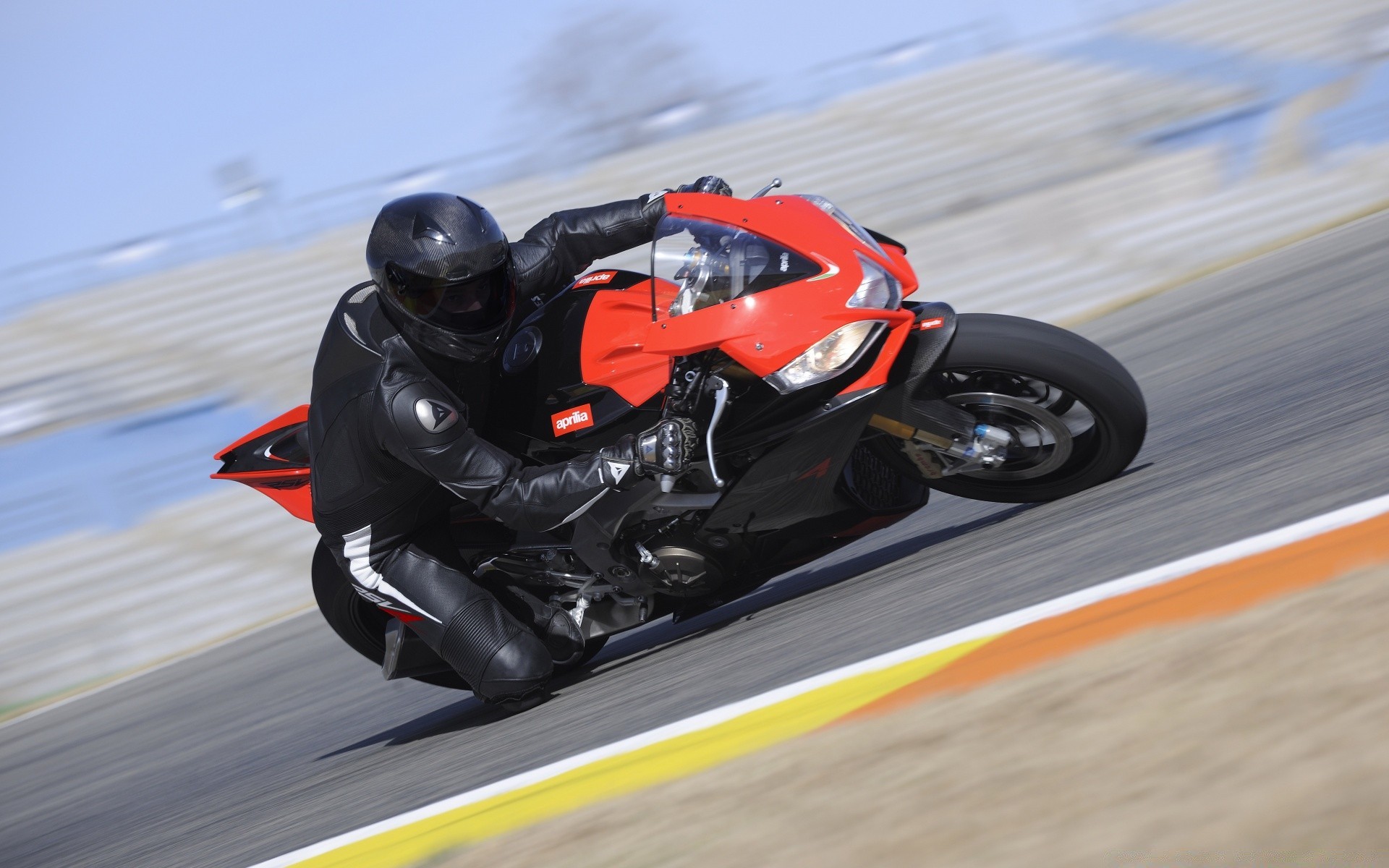 sport rennen beeilen sie sich schnell verfolgen fahren auto meisterschaft aktion diagramm wettbewerb auto transportsystem fahrer macht auto unschärfe rennfahrer automobilsport