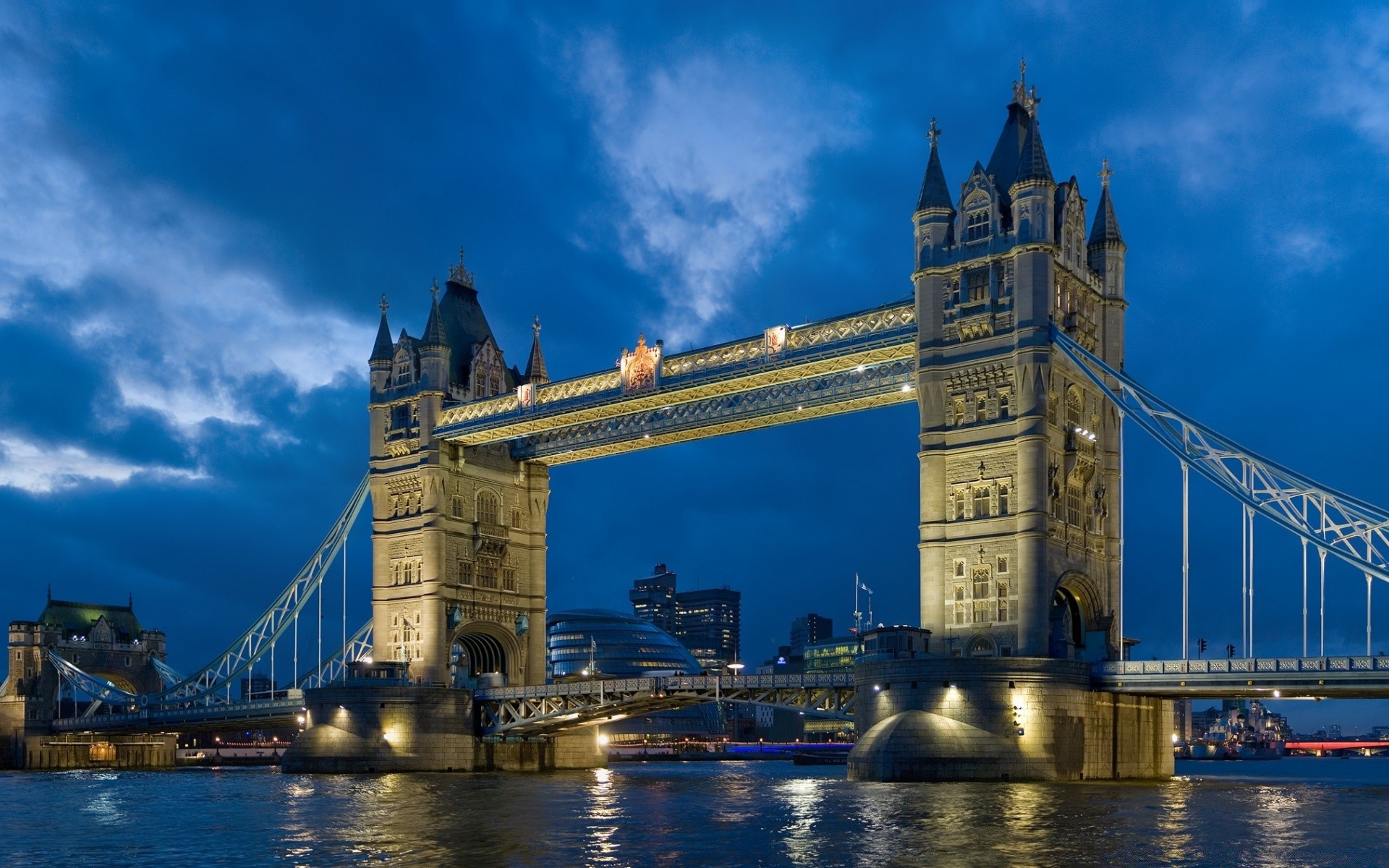 europa architektur brücke reisen wasser stadt himmel fluss im freien haus dämmerung sehenswürdigkeit sonnenuntergang abend zugbrücke reflexion stadt